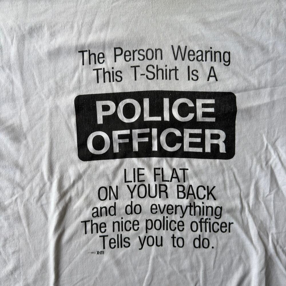 VINTAGE POLICE OFFICER FUNNY HUMOR PARODY TEE SHIRT WHITE GRAPHIC MENS XL 90S - Picture 5 of 5